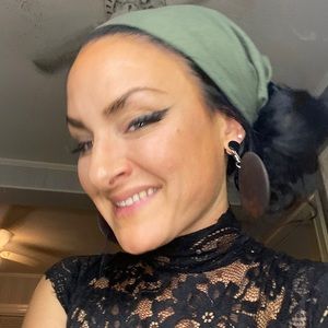 Meet your Posher, Grace